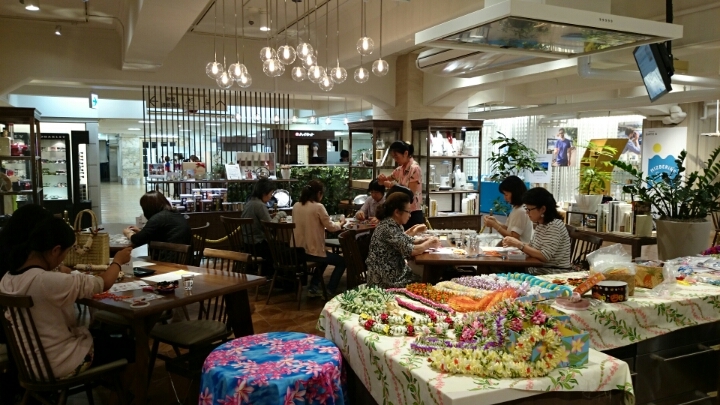 ���{���O�z �̌��� - ipolani Hawaii